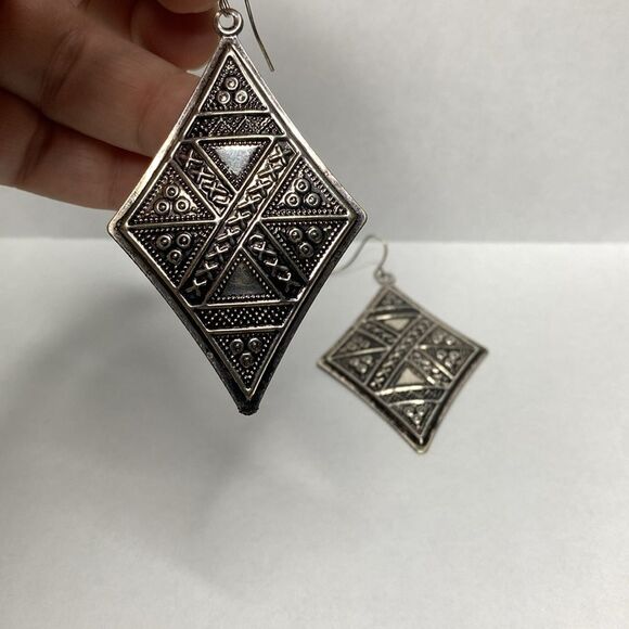 Diamond Shaped Earrings 2.5” Drop - Picture 5 of 6